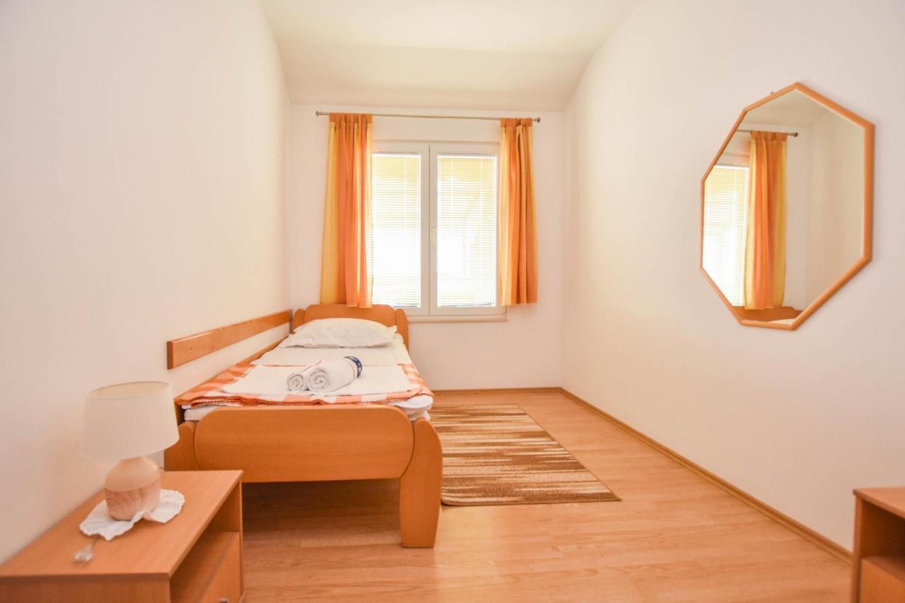 Apartments Dandelion Biograd Na Moru Ngoại thất bức ảnh