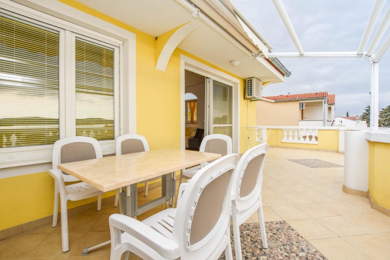 Apartments Dandelion Biograd Na Moru Ngoại thất bức ảnh