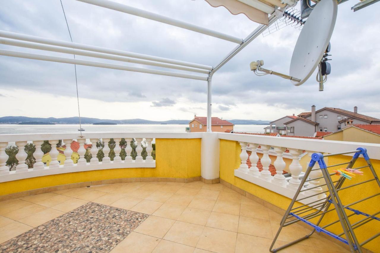 Apartments Dandelion Biograd Na Moru Ngoại thất bức ảnh