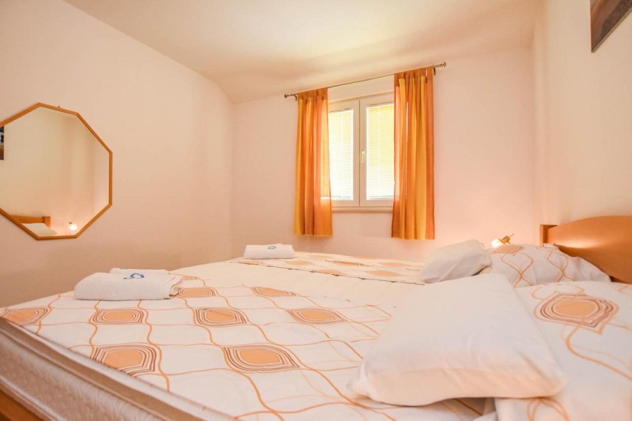 Apartments Dandelion Biograd Na Moru Ngoại thất bức ảnh
