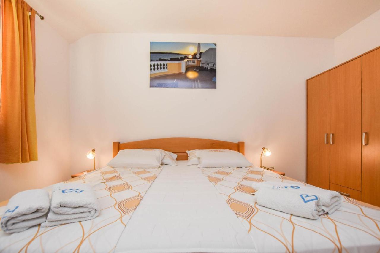 Apartments Dandelion Biograd Na Moru Ngoại thất bức ảnh