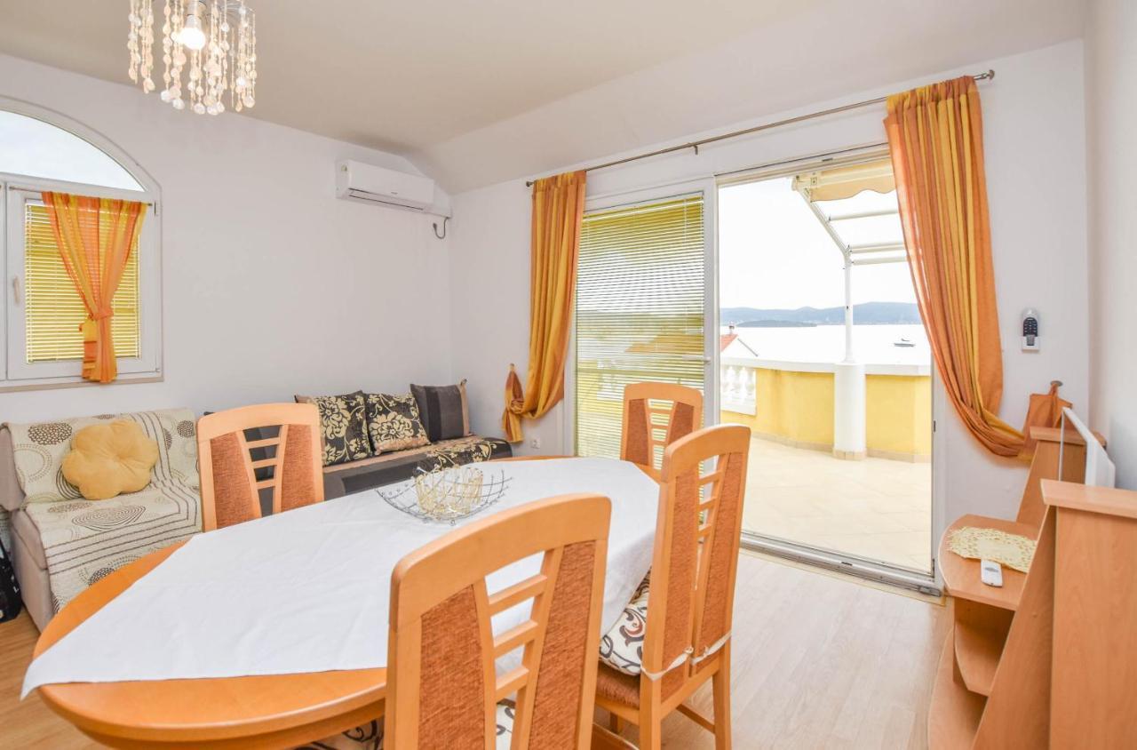 Apartments Dandelion Biograd Na Moru Ngoại thất bức ảnh