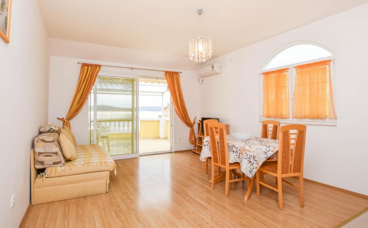 Apartments Dandelion Biograd Na Moru Ngoại thất bức ảnh