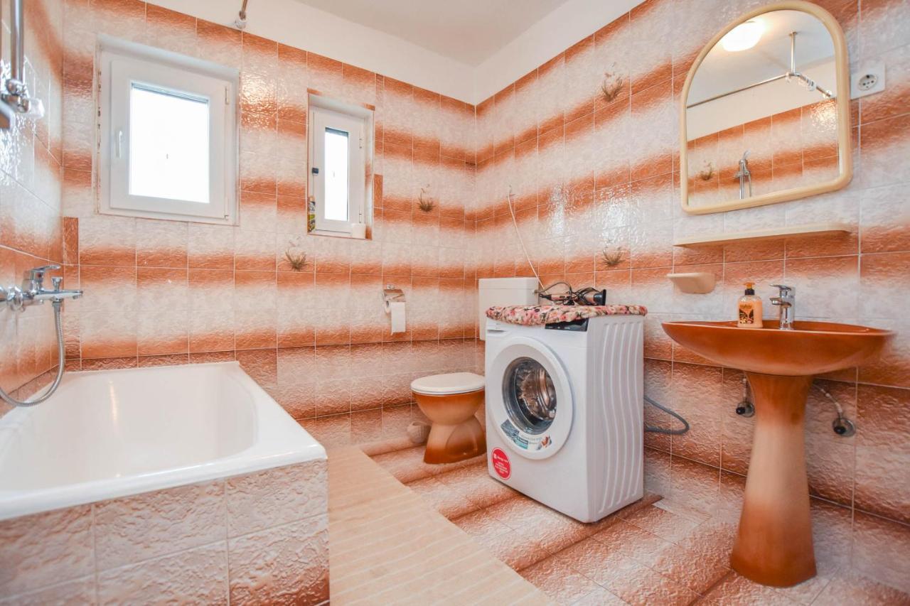 Apartments Dandelion Biograd Na Moru Ngoại thất bức ảnh