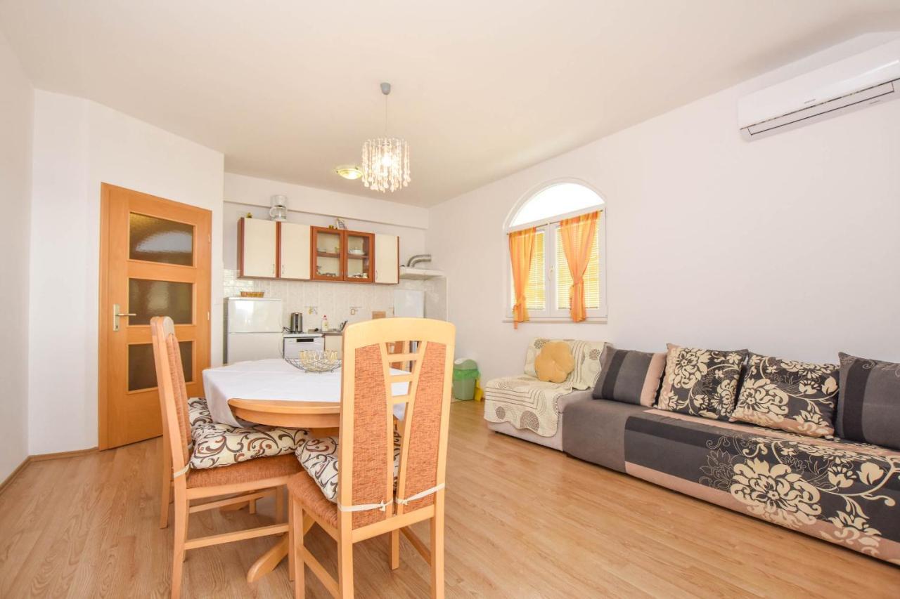 Apartments Dandelion Biograd Na Moru Ngoại thất bức ảnh