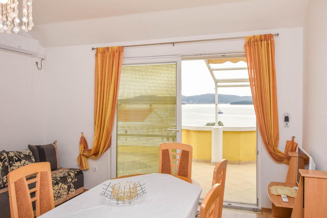 Apartments Dandelion Biograd Na Moru Ngoại thất bức ảnh
