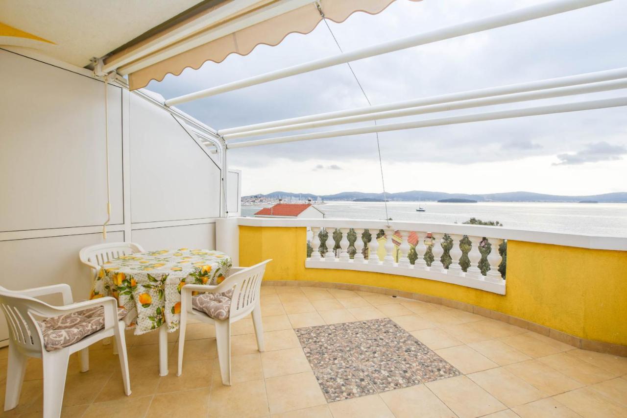 Apartments Dandelion Biograd Na Moru Ngoại thất bức ảnh