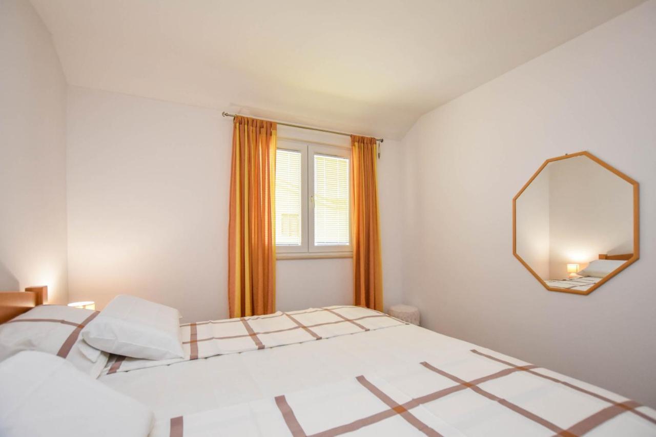 Apartments Dandelion Biograd Na Moru Ngoại thất bức ảnh