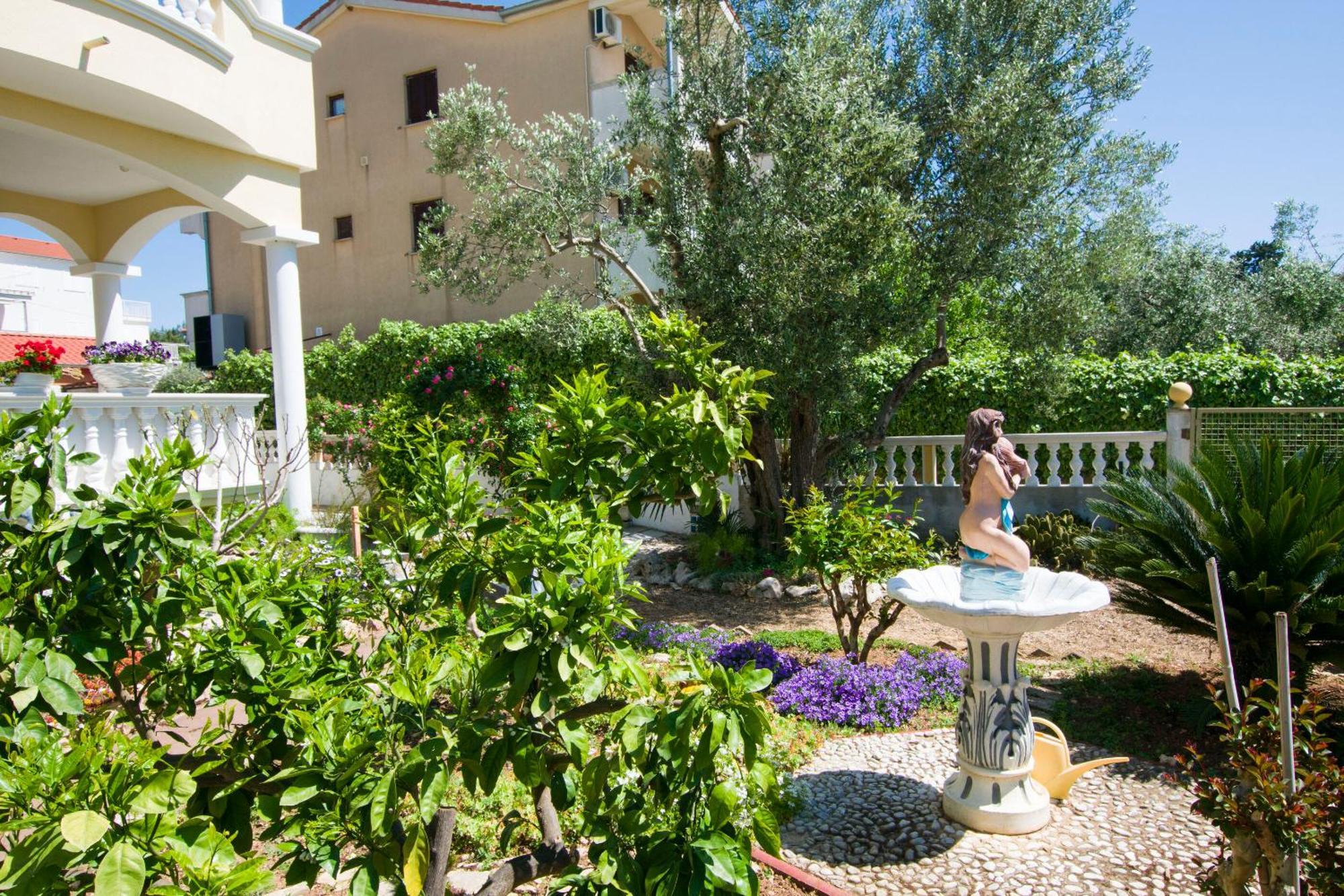 Apartments Dandelion Biograd Na Moru Ngoại thất bức ảnh
