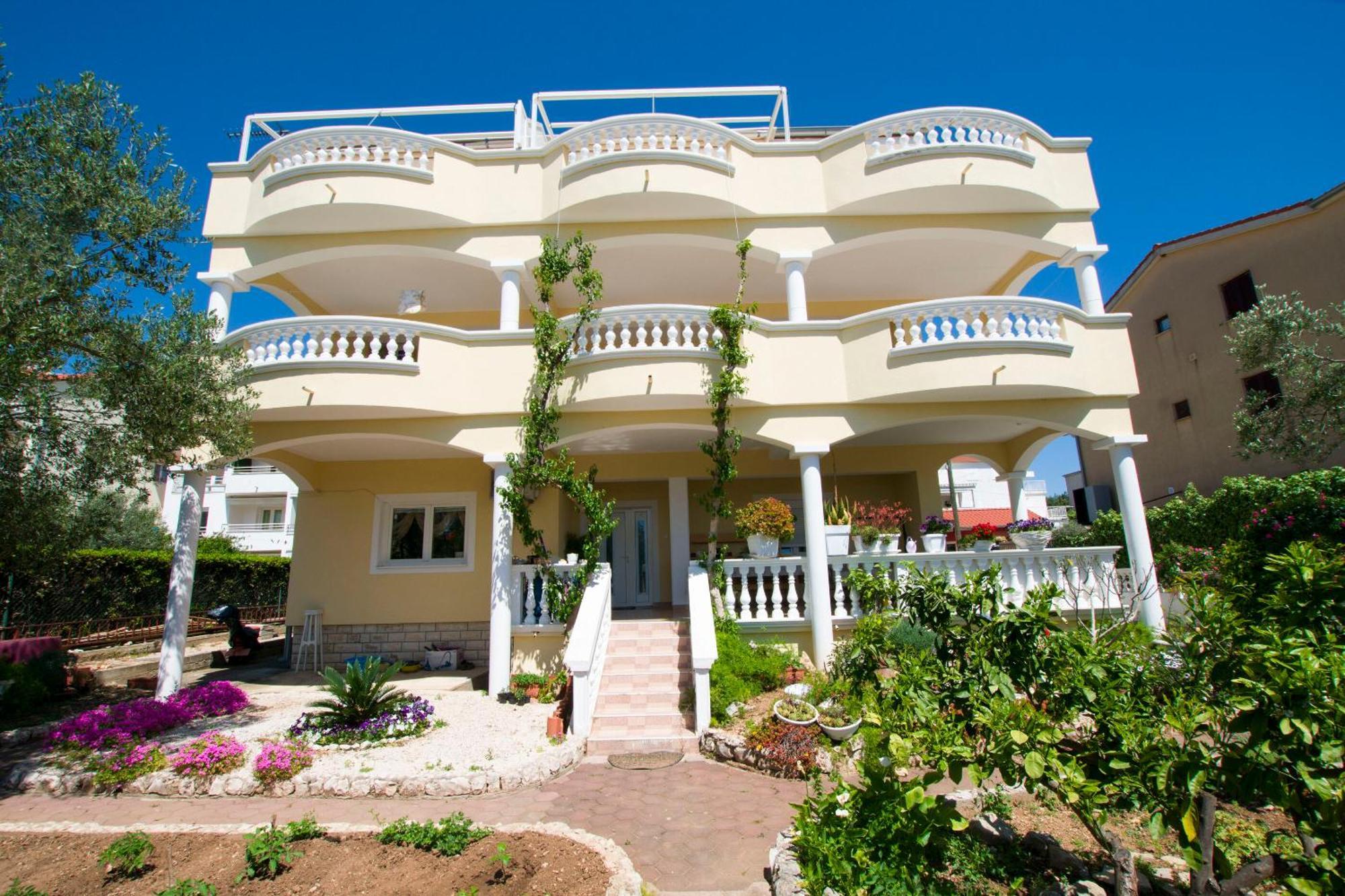 Apartments Dandelion Biograd Na Moru Ngoại thất bức ảnh